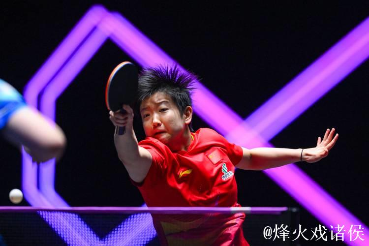 世乒联总决赛女单半决赛：孙颖莎VS蒯曼